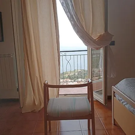 Johnny And Mary's House Breathtaking View טאורמינה