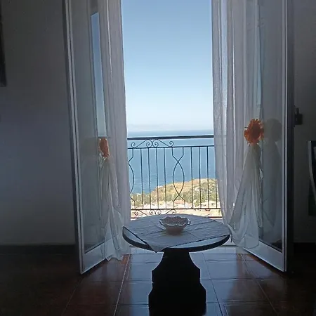 בית נופש Johnny And Mary's House Breathtaking View *