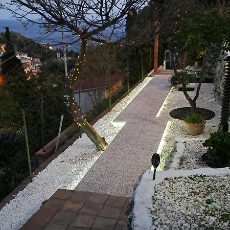 Johnny And Mary's House Breathtaking View Feriehus Taormina